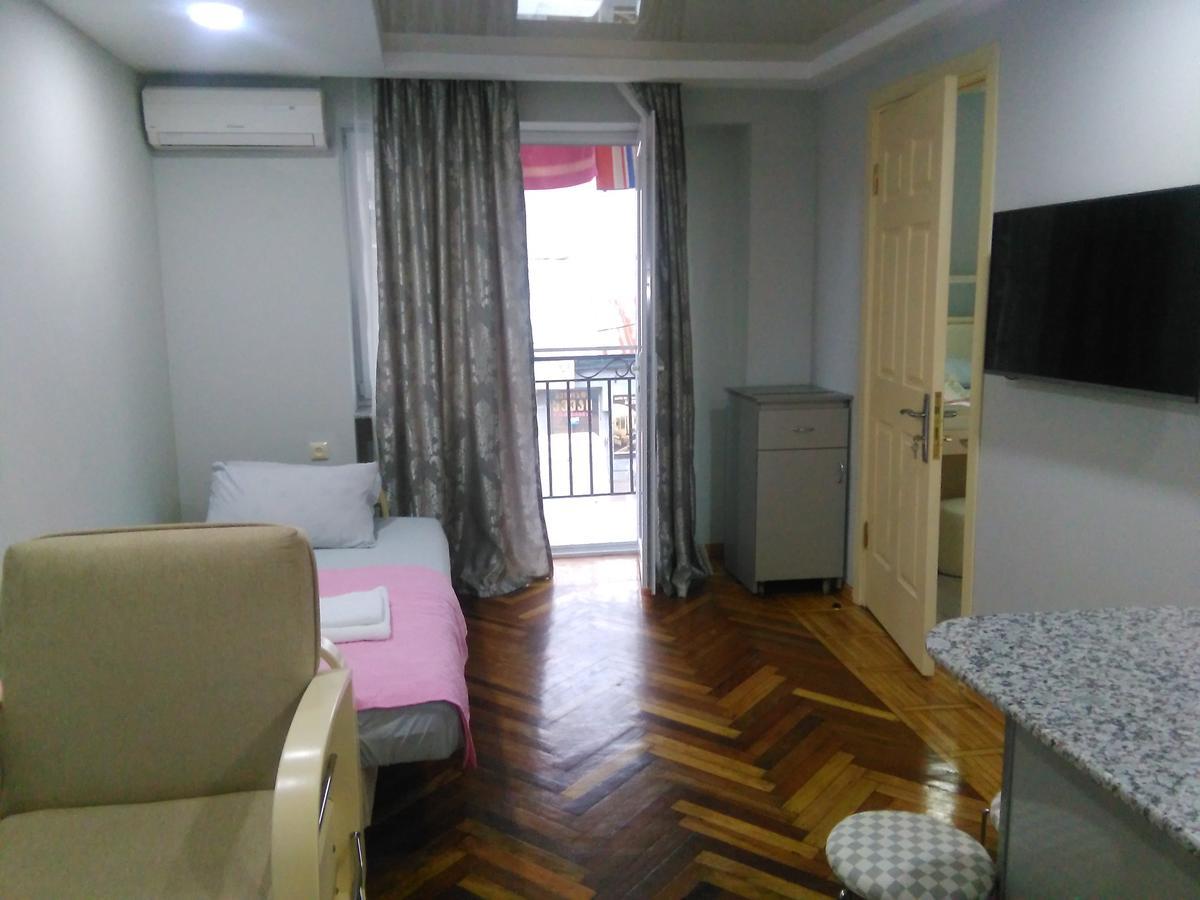 Apartament Shushana Batumi Exterior photo
